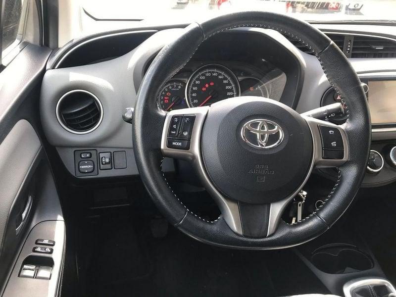 Toyota Yaris 1.0 5 porte Lounge