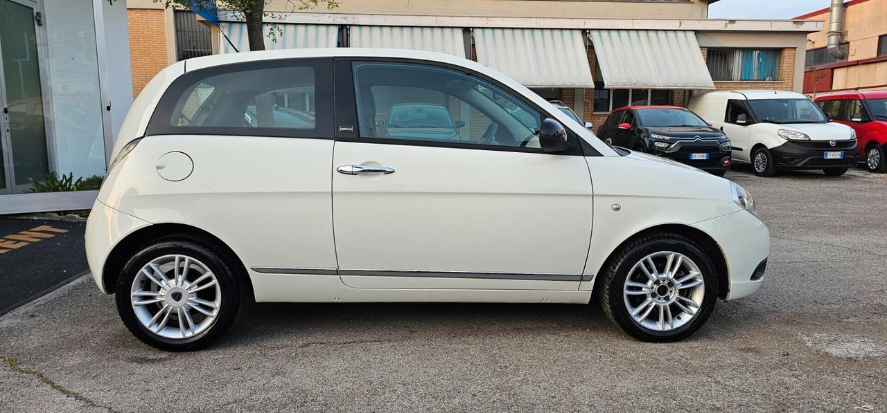 Lancia Ypsilon 1.2 GPL Ecochic Platinum