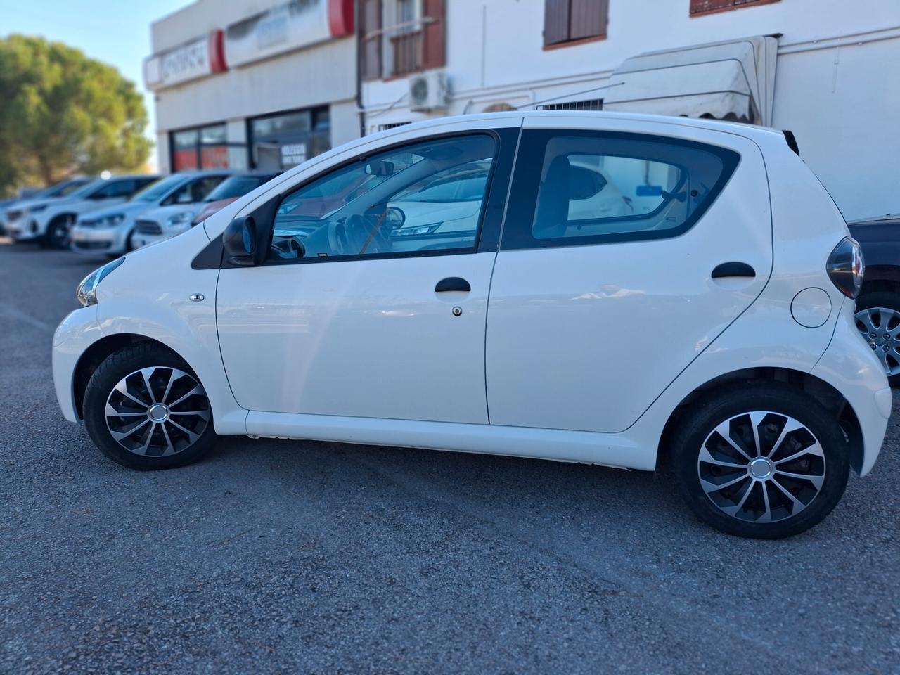 Toyota Aygo 1.0 , 5 porte, Connect, 21000km