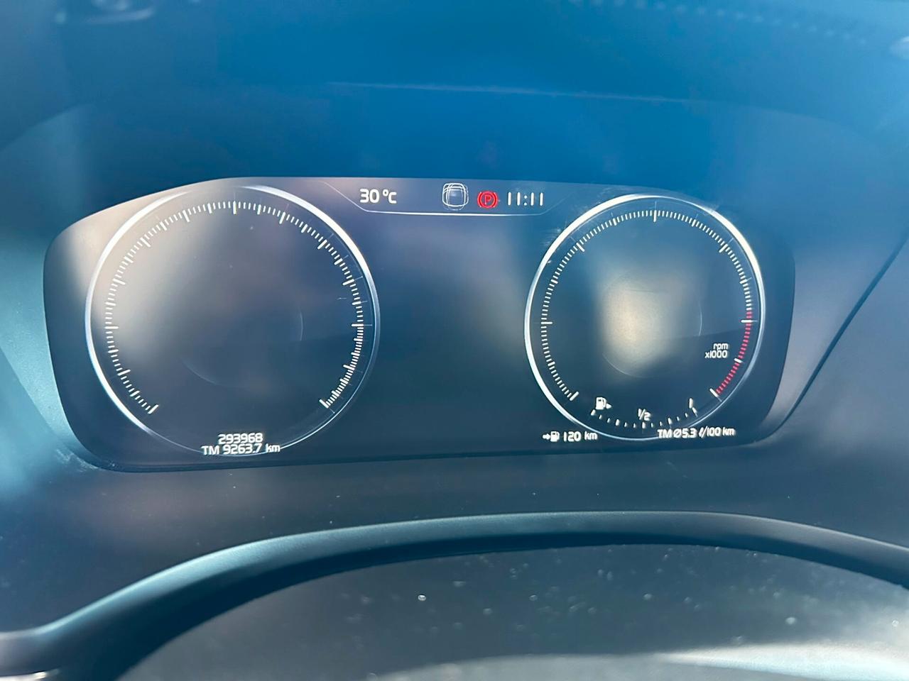 Volvo V60 D3 2.0D SOLO X RIVENDITORI 2019