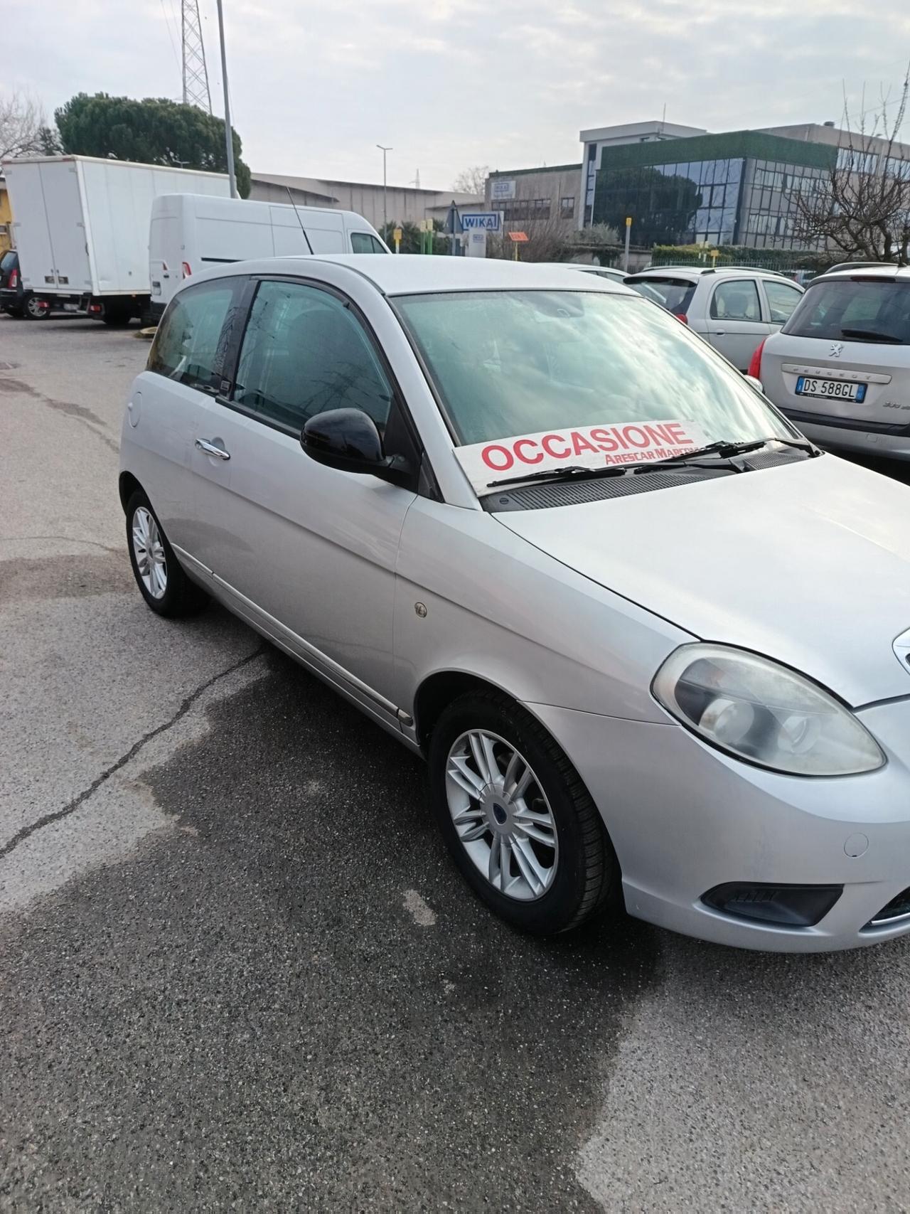 Lancia Ypsilon 1.2 69 CV Diva