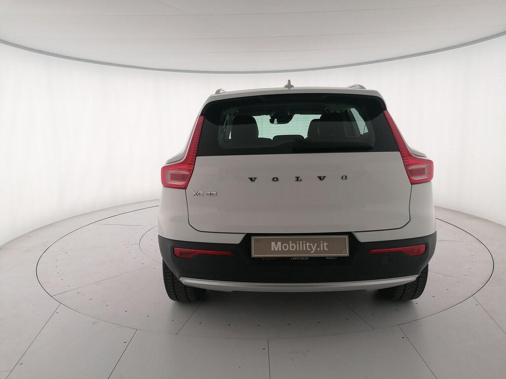 Volvo XC40 2.0 D4 Momentum AWD Geartronic