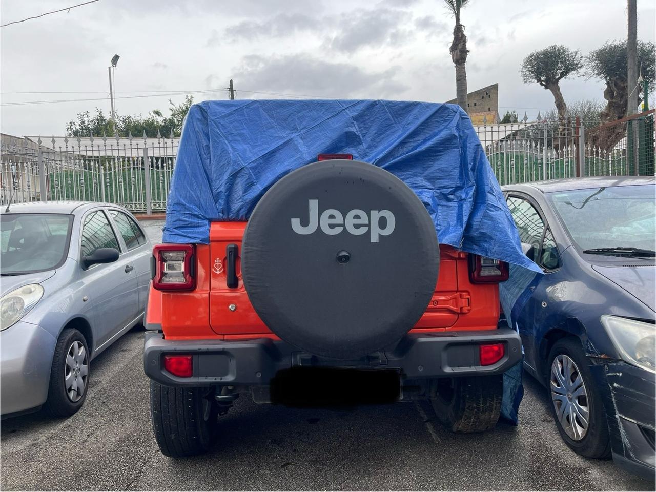 Jeep Wrangler 2.2 Mjt II Sahara Incendiato