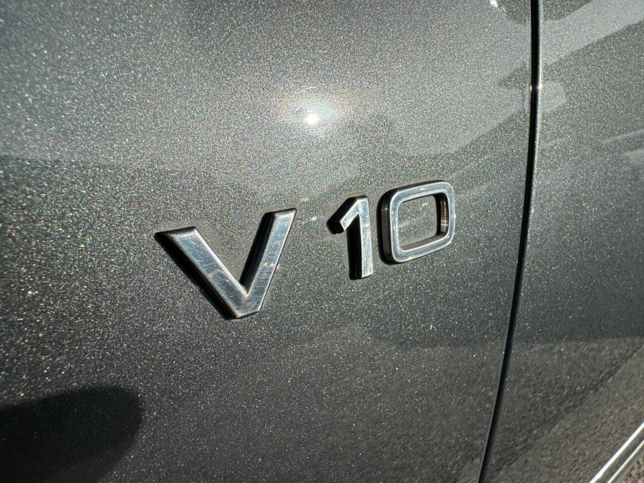 Audi A8 S8 5.2 V10 quattro tiptronic