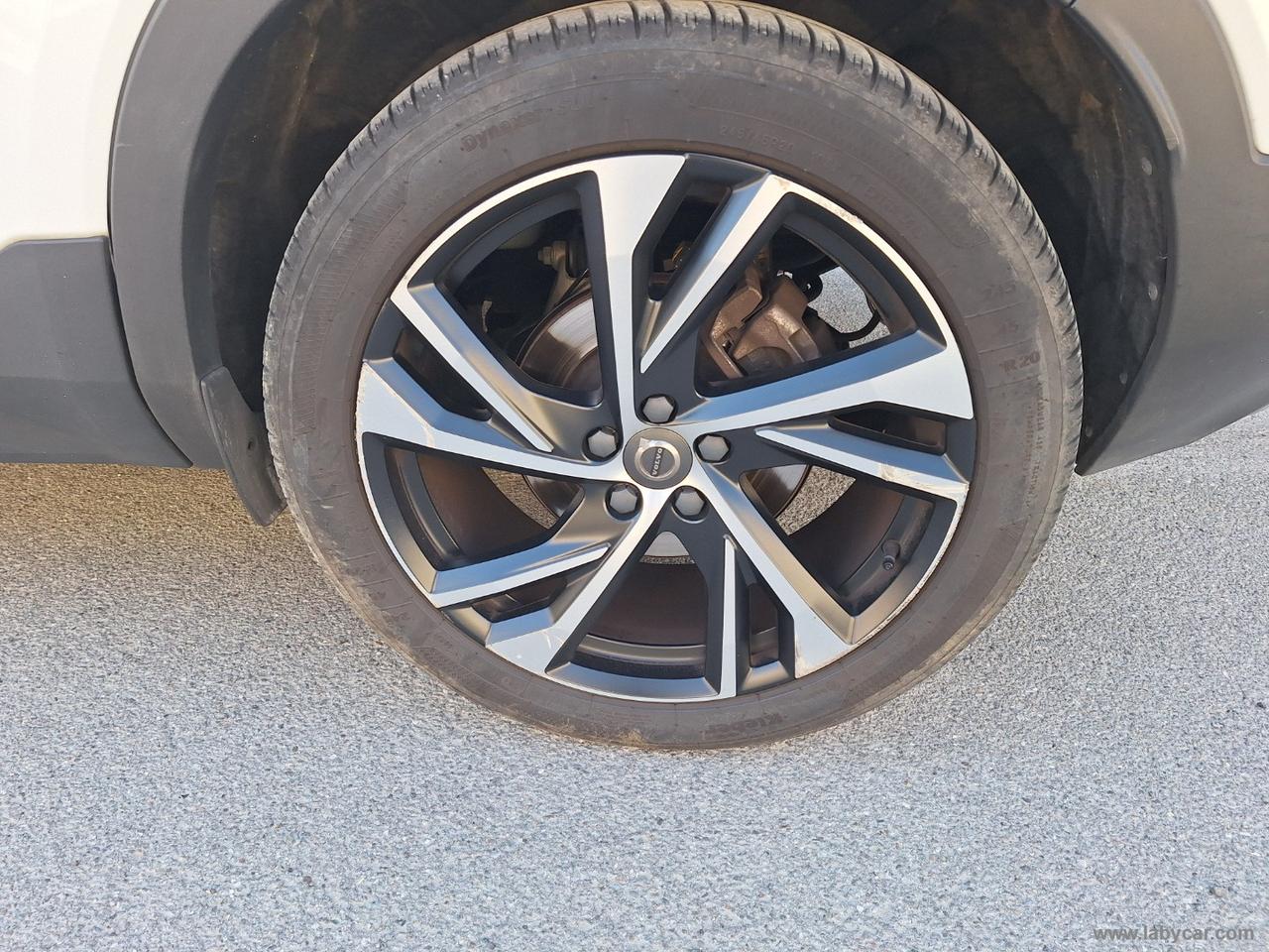 VOLVO XC40 D4 AWD R-design TETTO TAGLIANDI VOLVO UFF 360