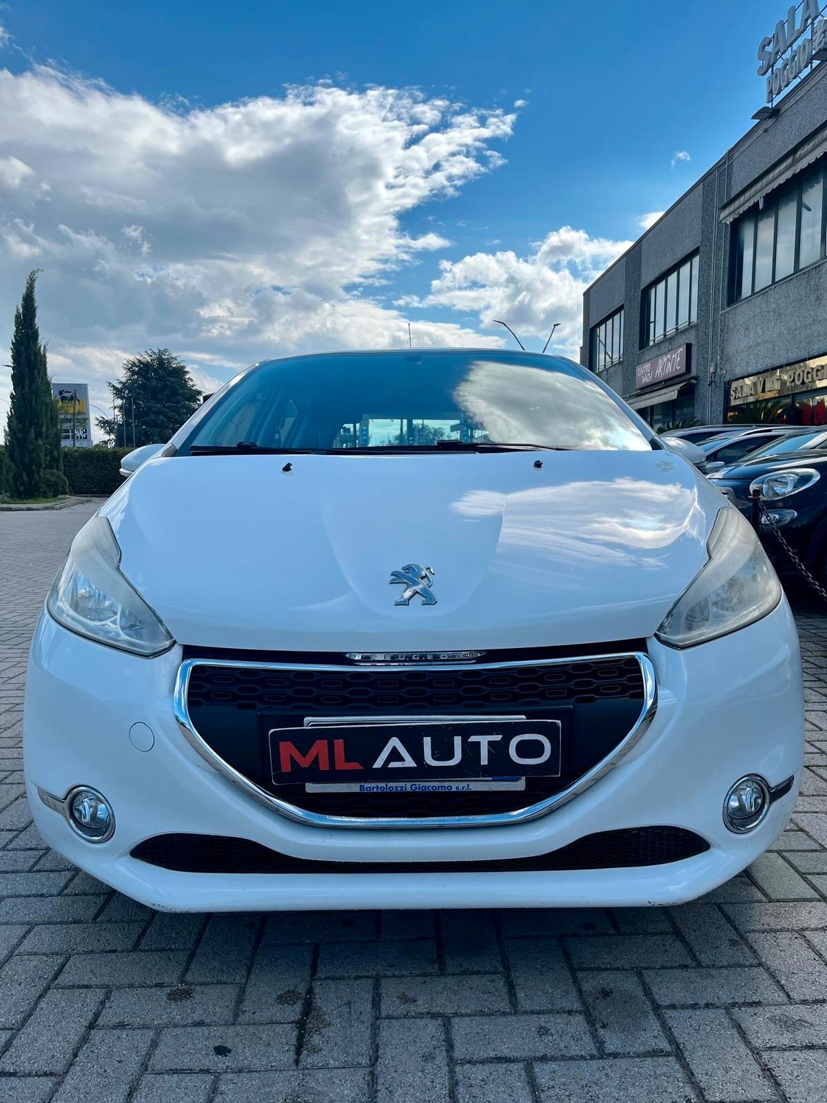 Peugeot 208 1.4 HDi 68 CV 5 porte OK NEOPATENTATO