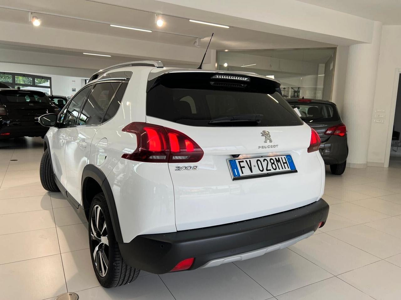 Peugeot 2008 BlueHDi 120 EAT6 S&S Allure