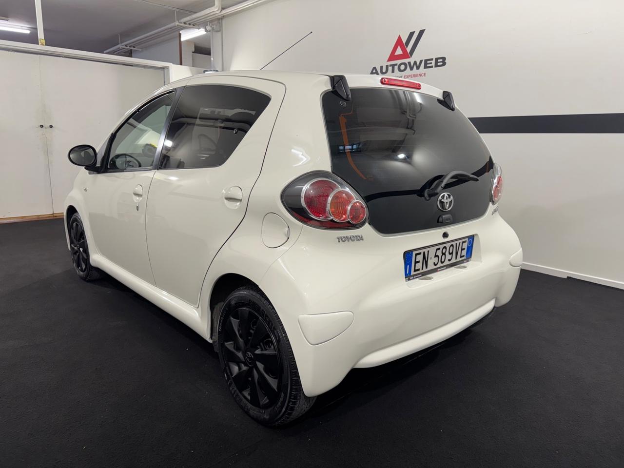 Toyota Aygo 1.0 12V *AUTOMATICA*