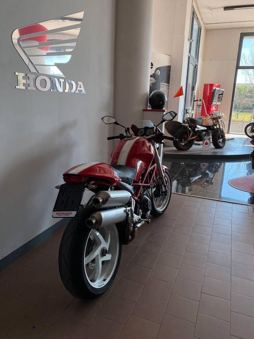 Ducati Monster S2R 1000