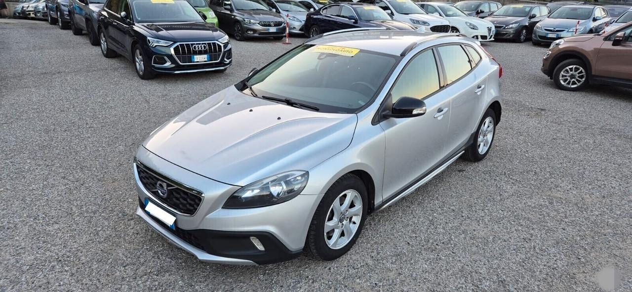 Volvo V40 CrossCountry V40 D2 1.6 Moment.-11/2013