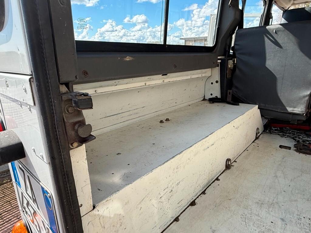 Land Rover Defender 110 2.5 Td5 cat Station Wagon SE