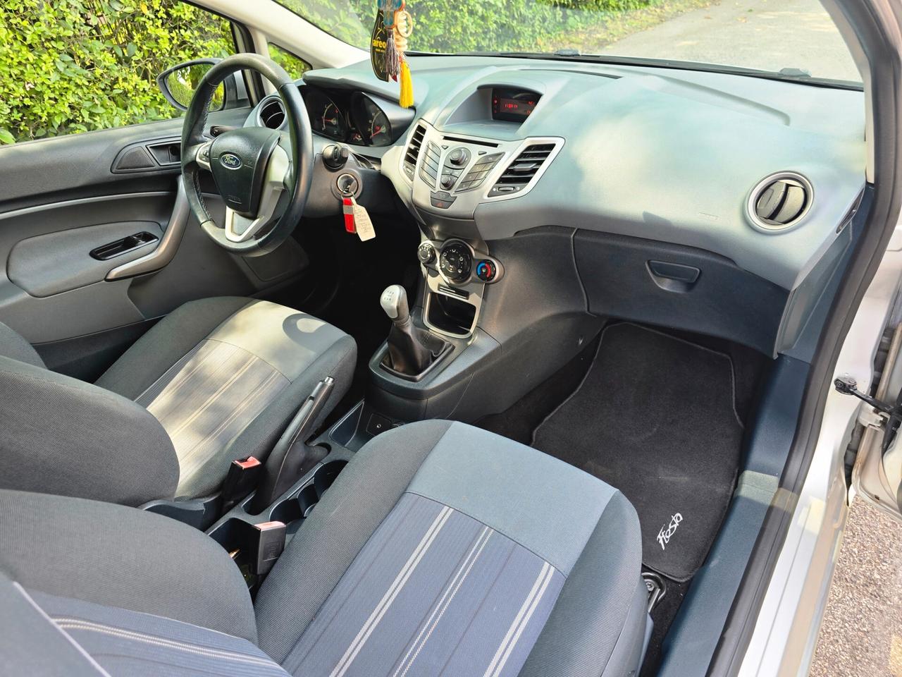 Ford Fiesta 1.2 82CV 3 porte Titanium - 2010