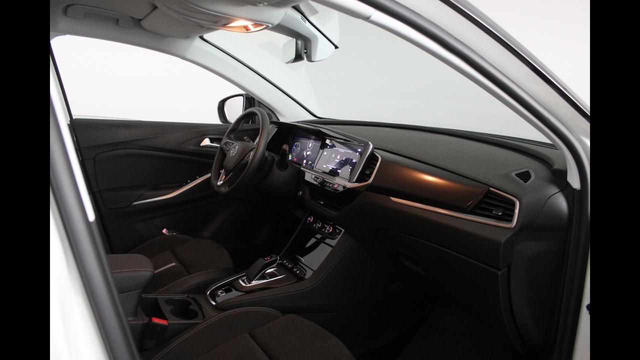 OPEL Grandland GSe 1.6 300cv PHEV AWD