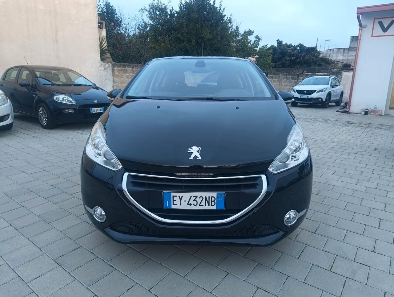 Peugeot 208 1.4 HDi Allure - anno 2015