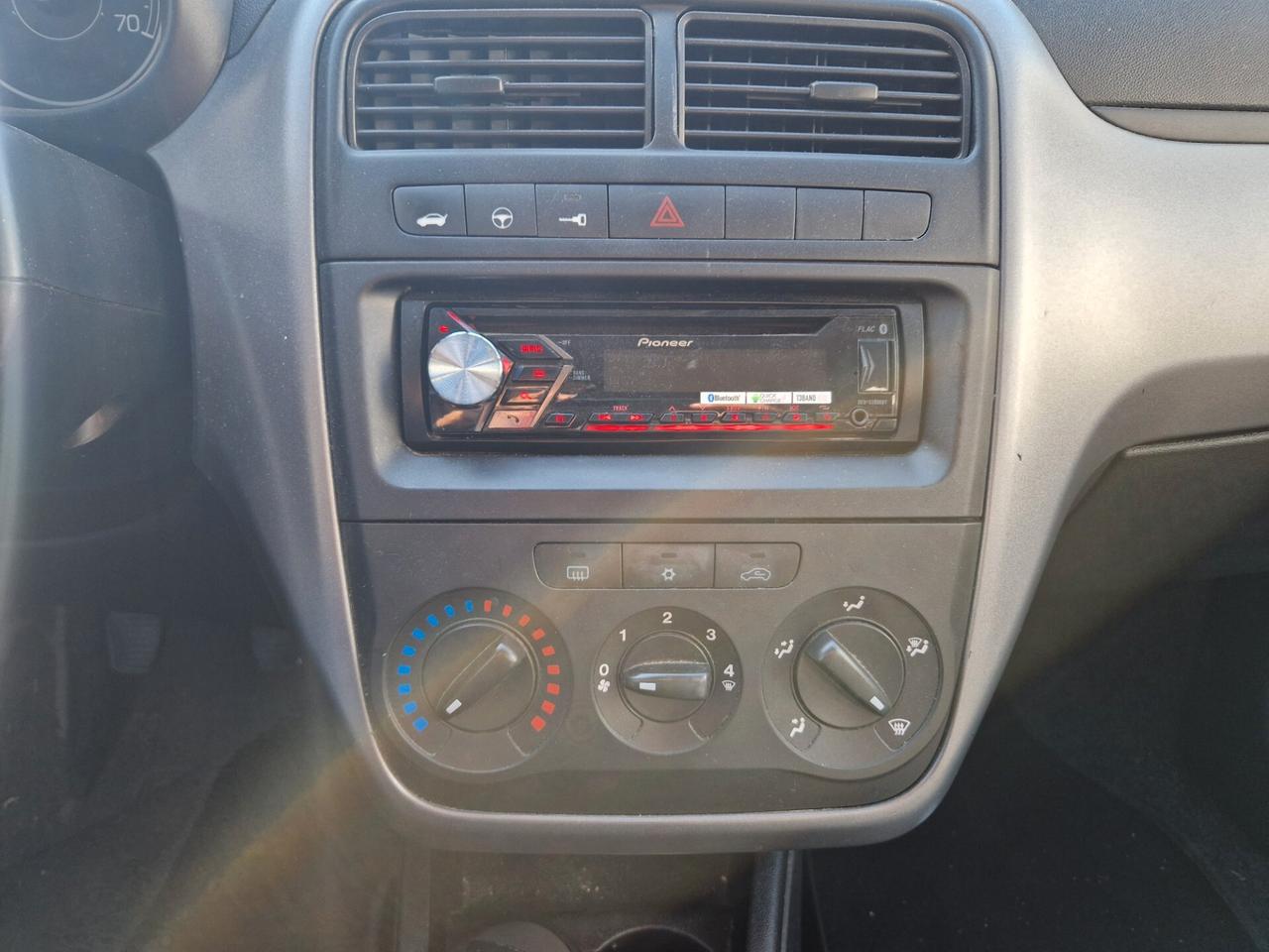 Fiat Punto Evo 1.2 65CV GPL, Radio, Clima, LEGGERE
