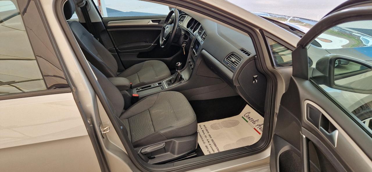 Volkswagen Golf 7 1.6 TDi 105cv HighLine