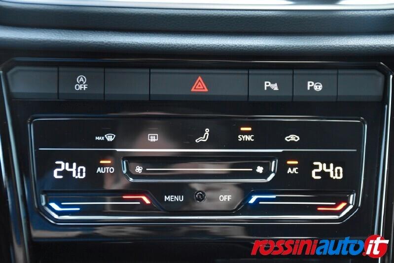 VOLKSWAGEN T-Roc 1.5 TSI 150 CV DSG R-LINE + I.Q LED + R18 NEVADA +