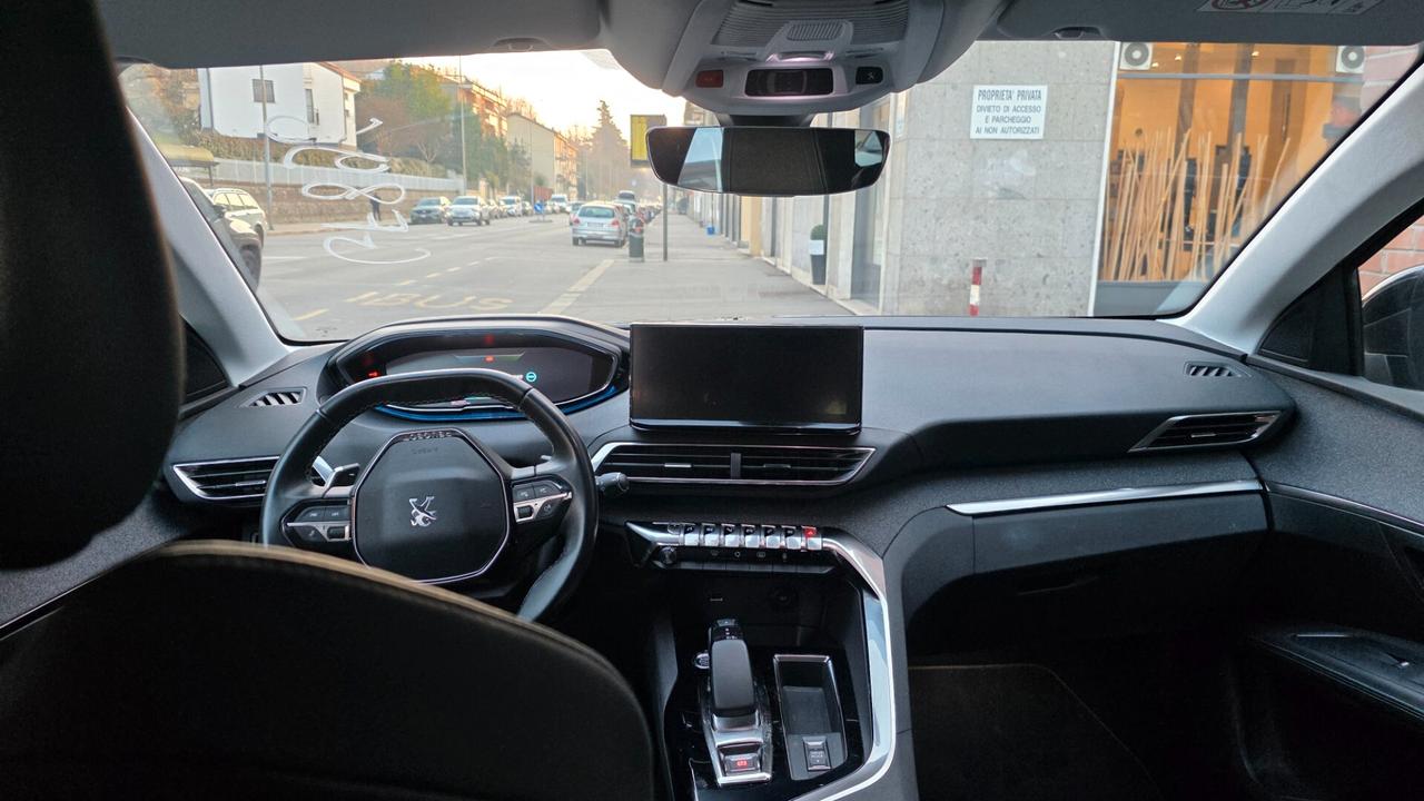 Peugeot 3008 Hybrid 225 e-EAT8 Allure Pack