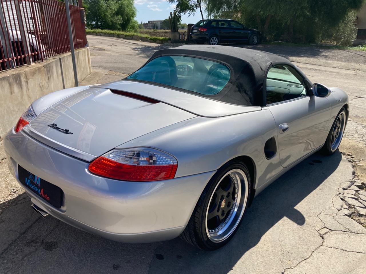 Porsche Boxster 2.5i 24V cat