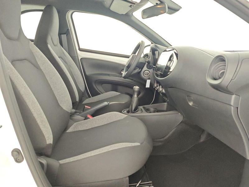 Toyota Aygo X 1.0 VVT-i 72 CV 5 porte Active