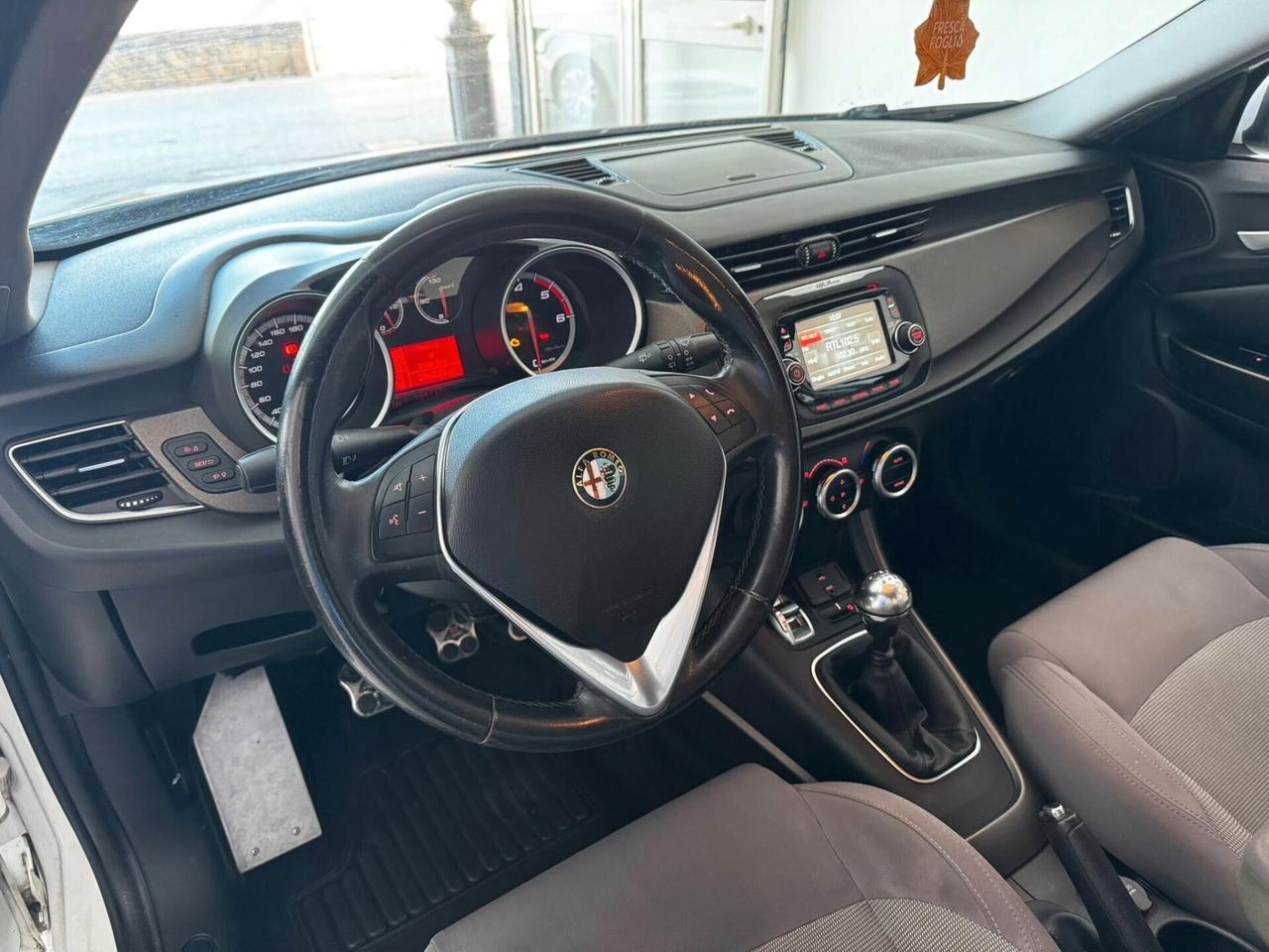 Alfa Romeo Giulietta 2.0 JTDm-2 150 CV Distinctive