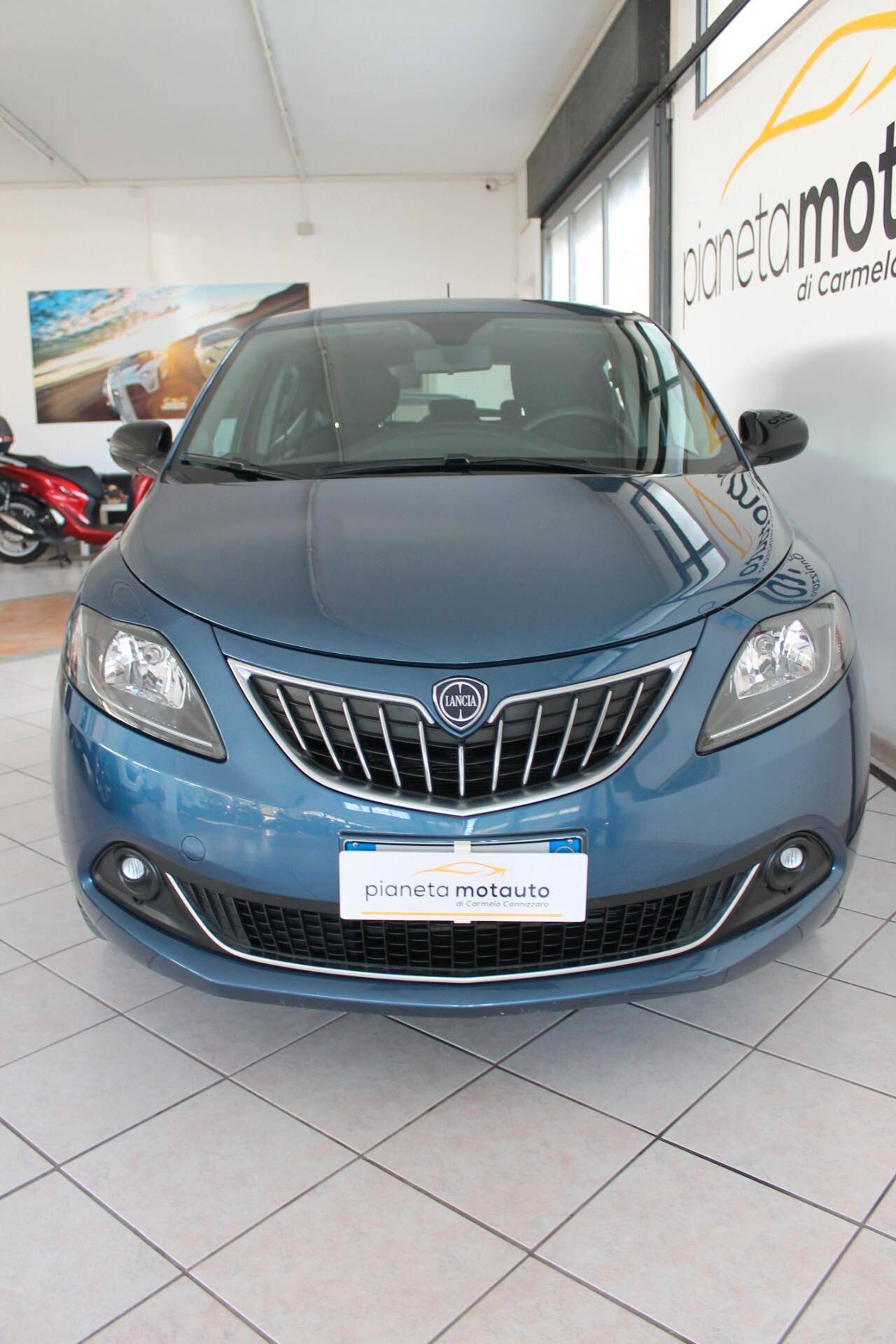 Lancia Ypsilon 1.0 FireFly 5 porte S&S Hybrid Ecochic A. Ferretti