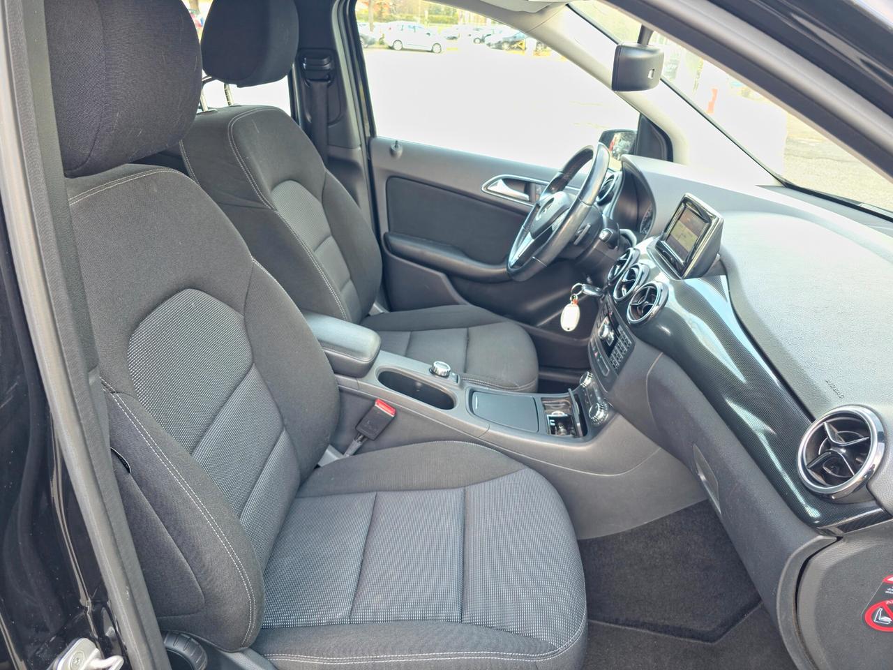 Mercedes-benz B 180 CDI Automatic Premium 2013-E5B Automatico NEO