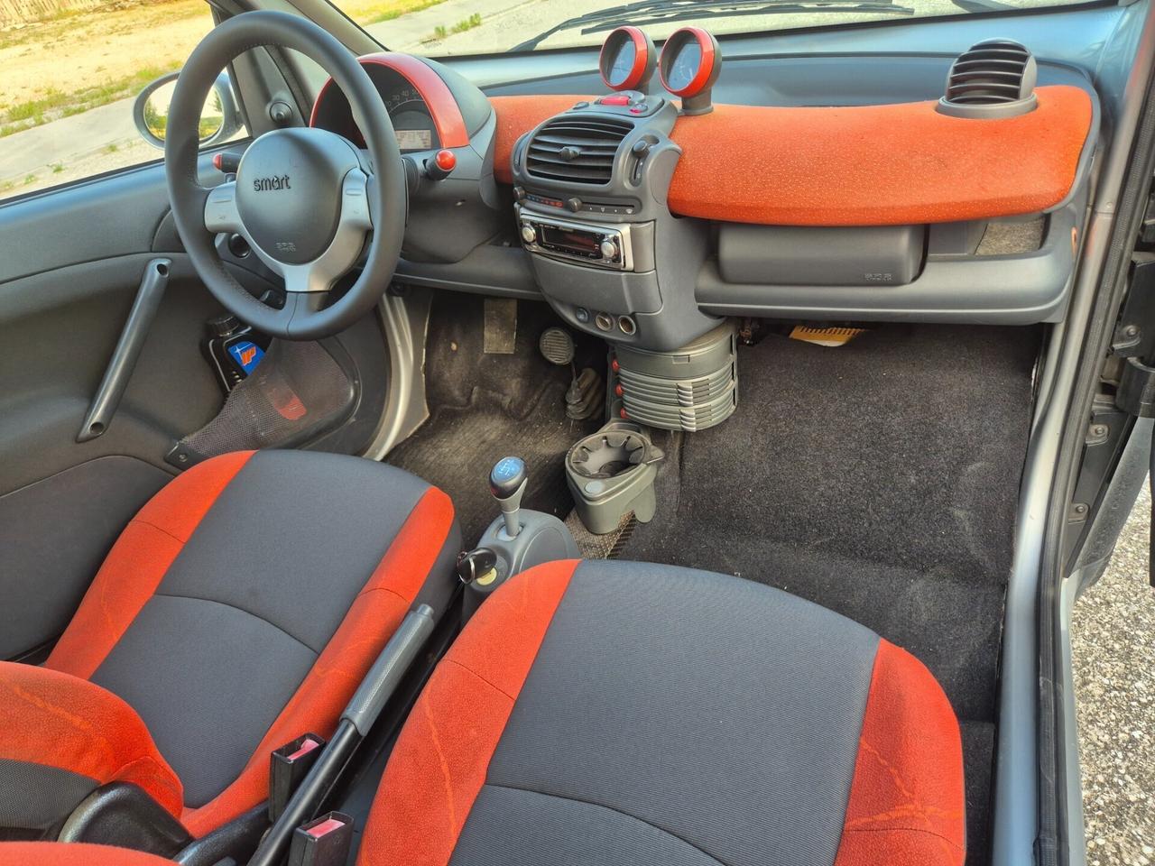 Smart 700 city-coupé pure (45 kW)