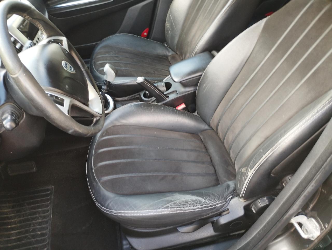 Lancia Delta 1.6 MJT DPF Argento