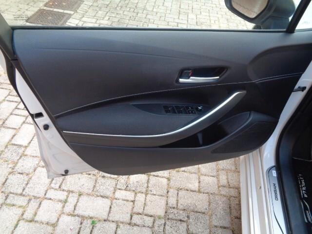 Toyota Corolla Touring Sports 1.8 Hybrid Business