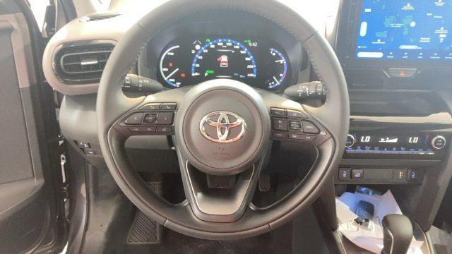 TOYOTA Yaris Cross 1.5 Hybrid 5p. E-CVT AWD-i Lounge