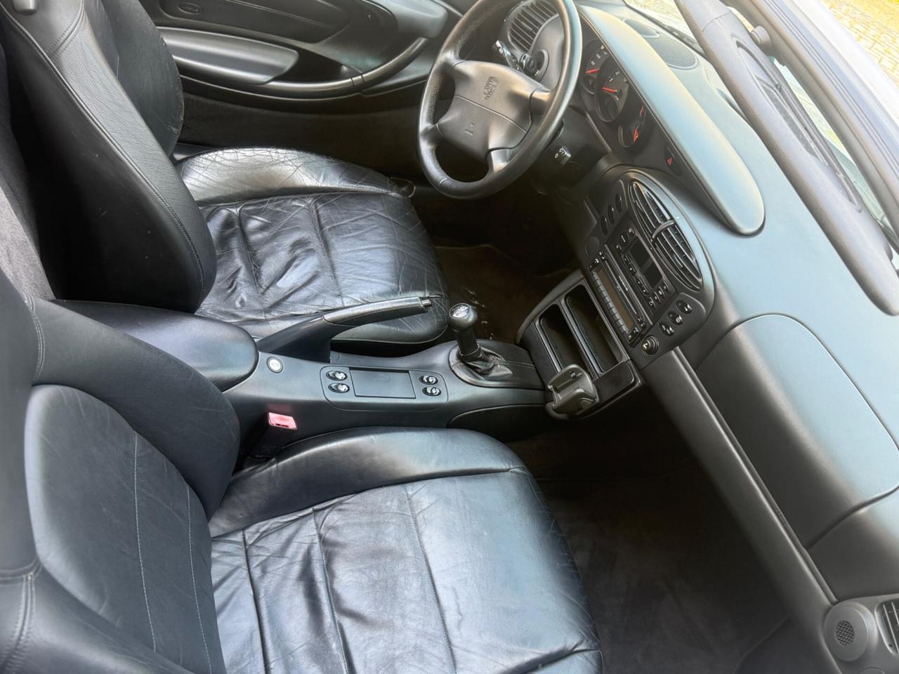 Porsche Boxster 2.5i 24V cat