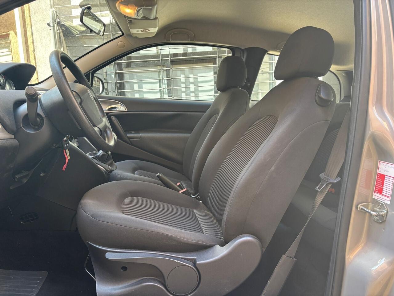 Lancia Ypsilon 1.2 - 19.000 KM ORIGINALI