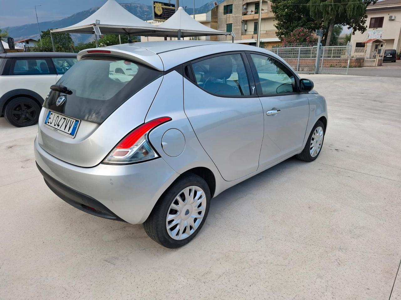 LANCIA YPSILON 1.3 MJT 95 CV GOLD