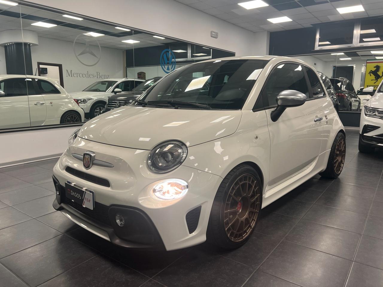 Abarth 595 TURISMO 1.4 Turbo T-Jet 165 CV