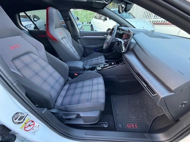 Volkswagen Golf DSG 265cv GTI