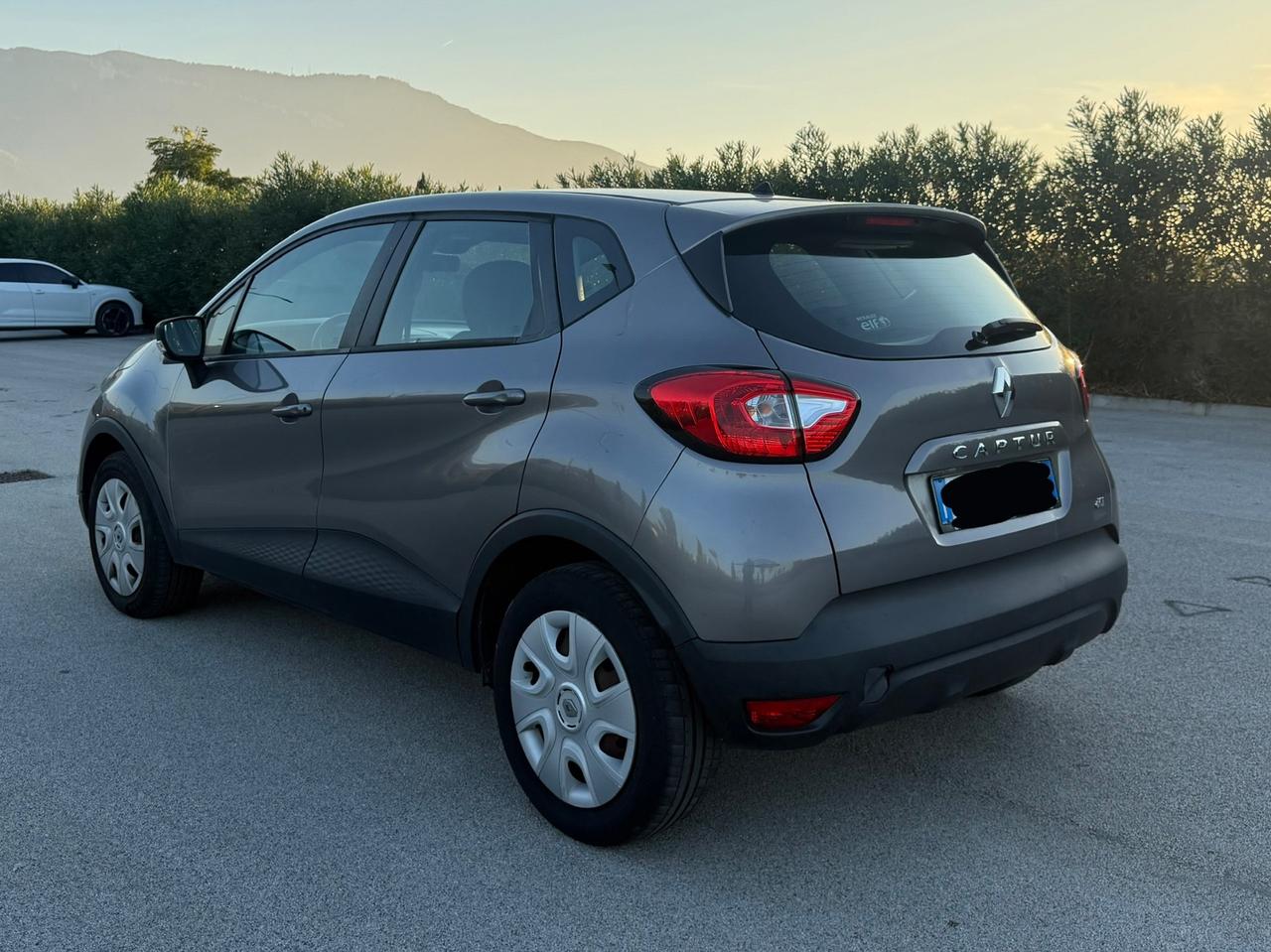Renault Captur 1.5 Diesel 90CV 12 mesi di garanzia