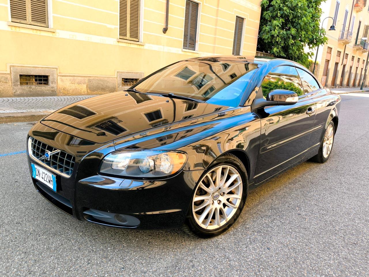 Volvo C70 2.4 20V 140 CV Summum