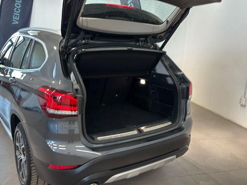 BMW X1 sDrive 18i XLine Plus automatico