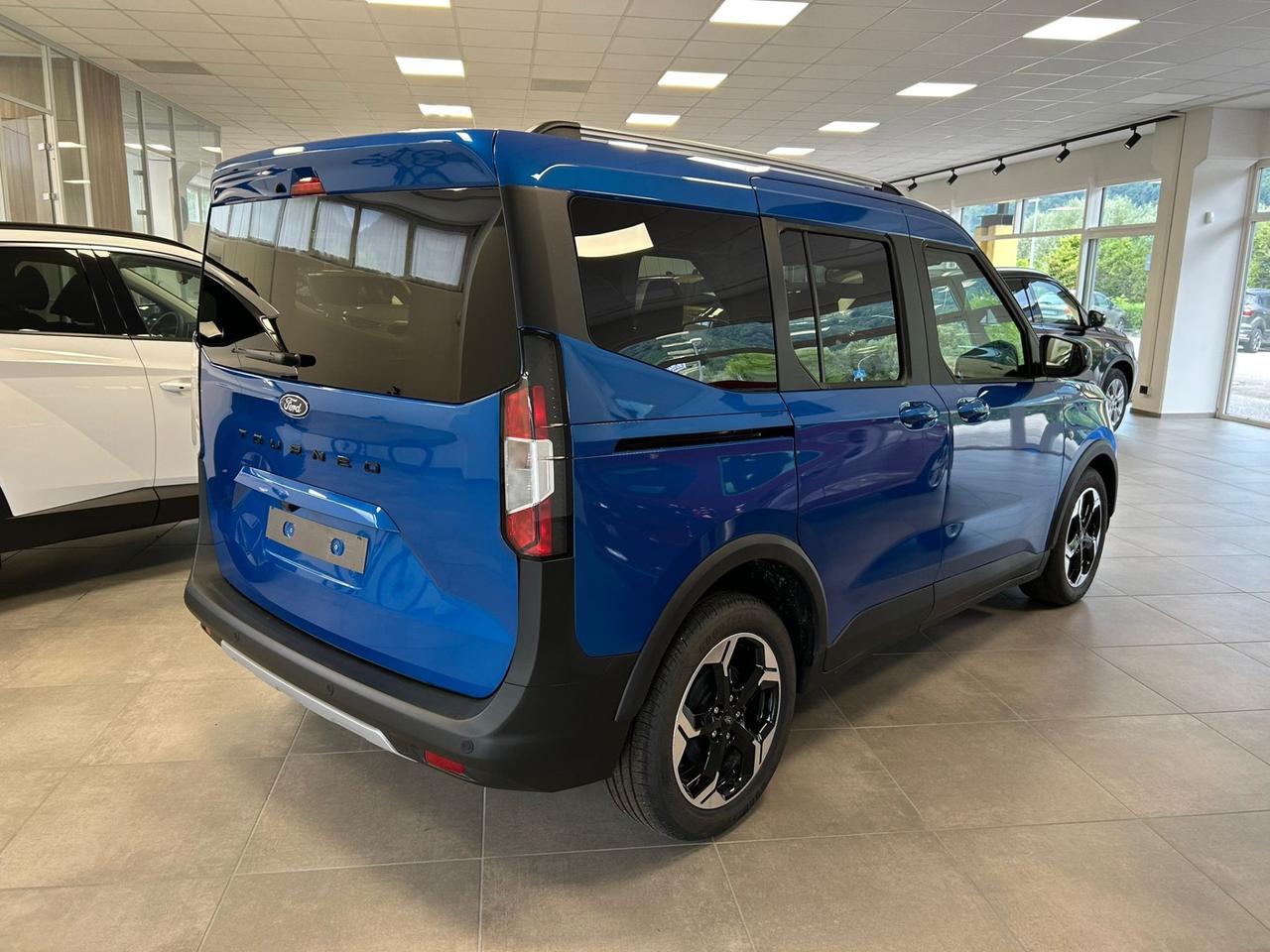 Ford Tourneo Courier 1.0 EcoBoost Powershift Active