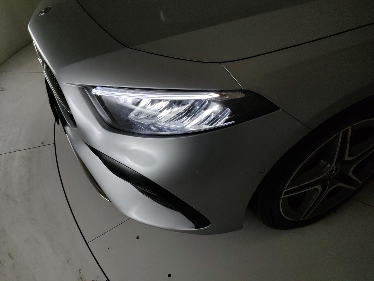 Mercedes-Benz A 180 AMG Line Advanced Plus auto
