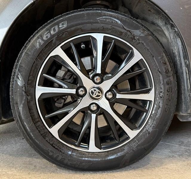 Toyota Yaris 1.5 Hybrid 5 porte Cool