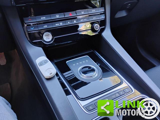 JAGUAR F-Pace 2.0 D 180 CV AWD aut. Portfolio