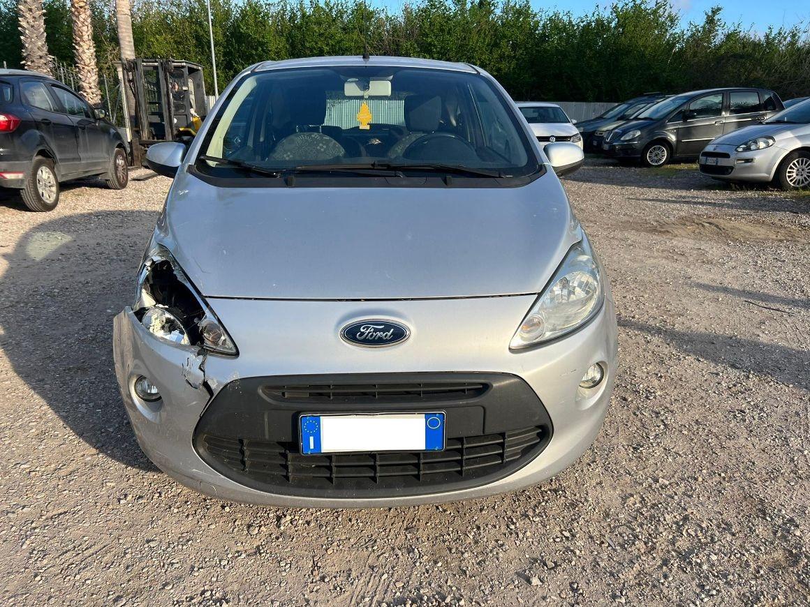 Ford Ka 1.2 + c/esp,tcs 69cv E5 LEGGI