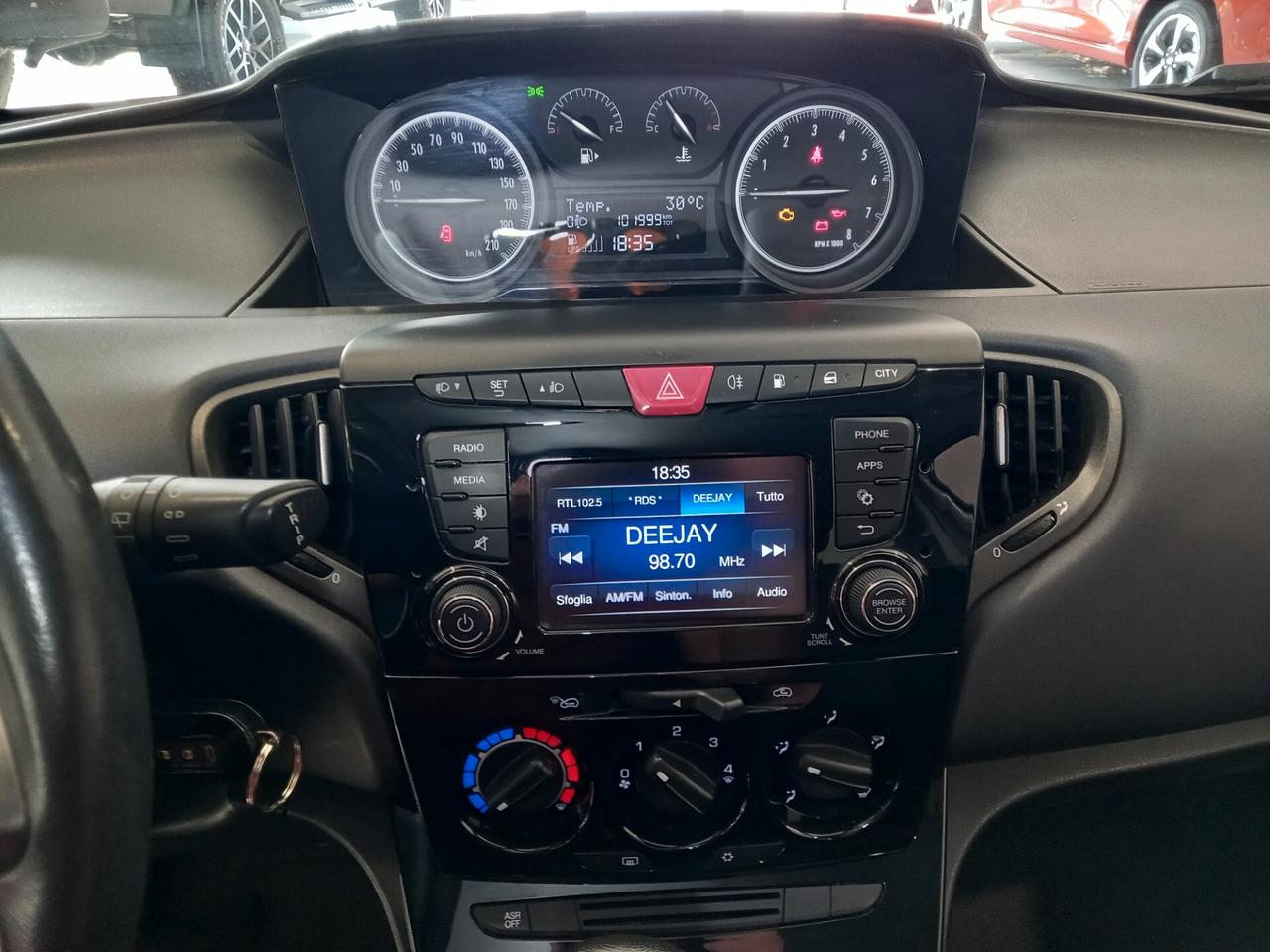 Lancia Ypsilon 1.2 69 CV 5 porte GPL Ecochic Platinum