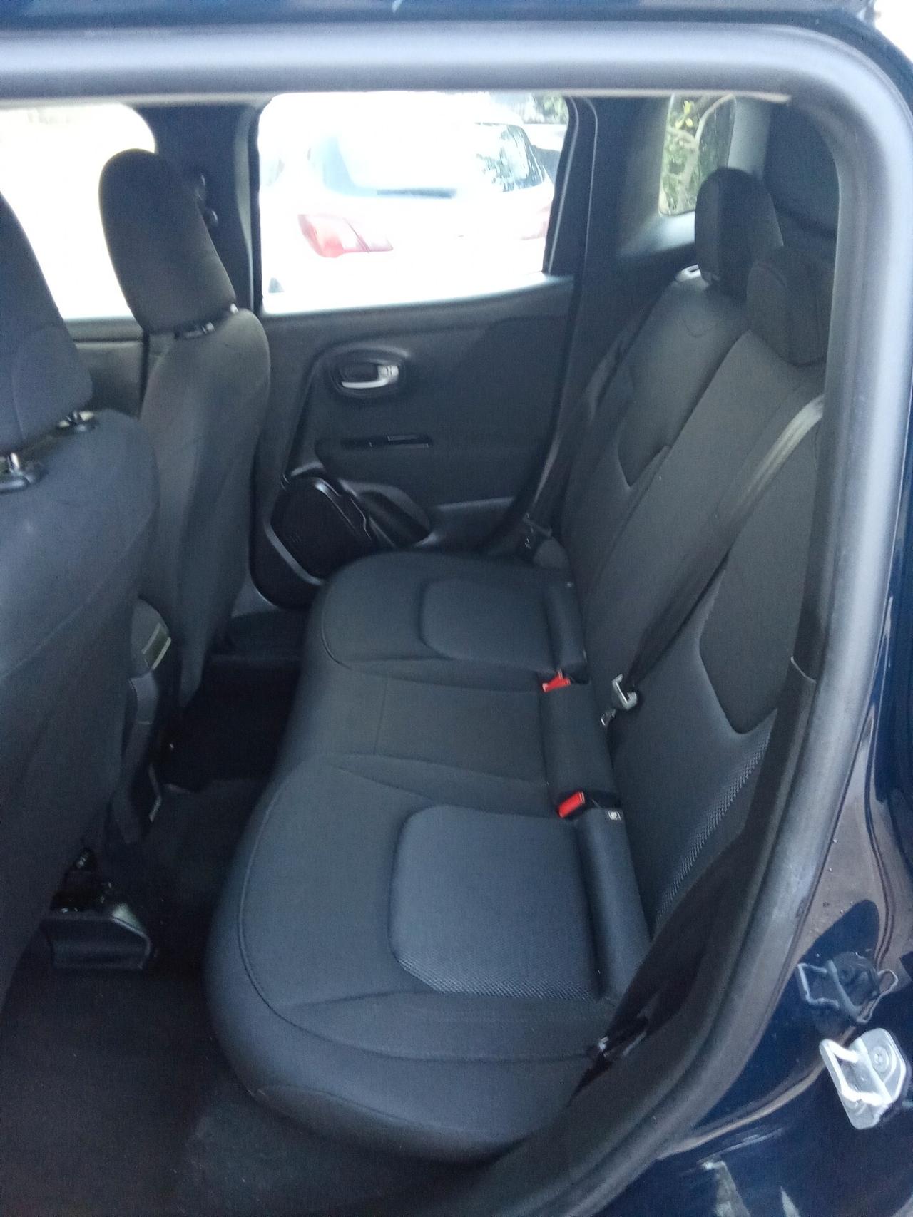 Jeep Renegade 2.0 Mjt 140CV 4WD 019