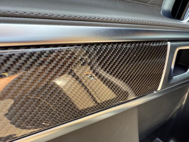 MERCEDES-BENZ G 63 AMG Premium Plus MANUFAKTUR-VERDE OLIVA