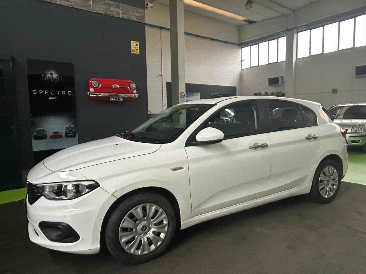 Fiat Tipo 1.4 5 porte Easy 95cv