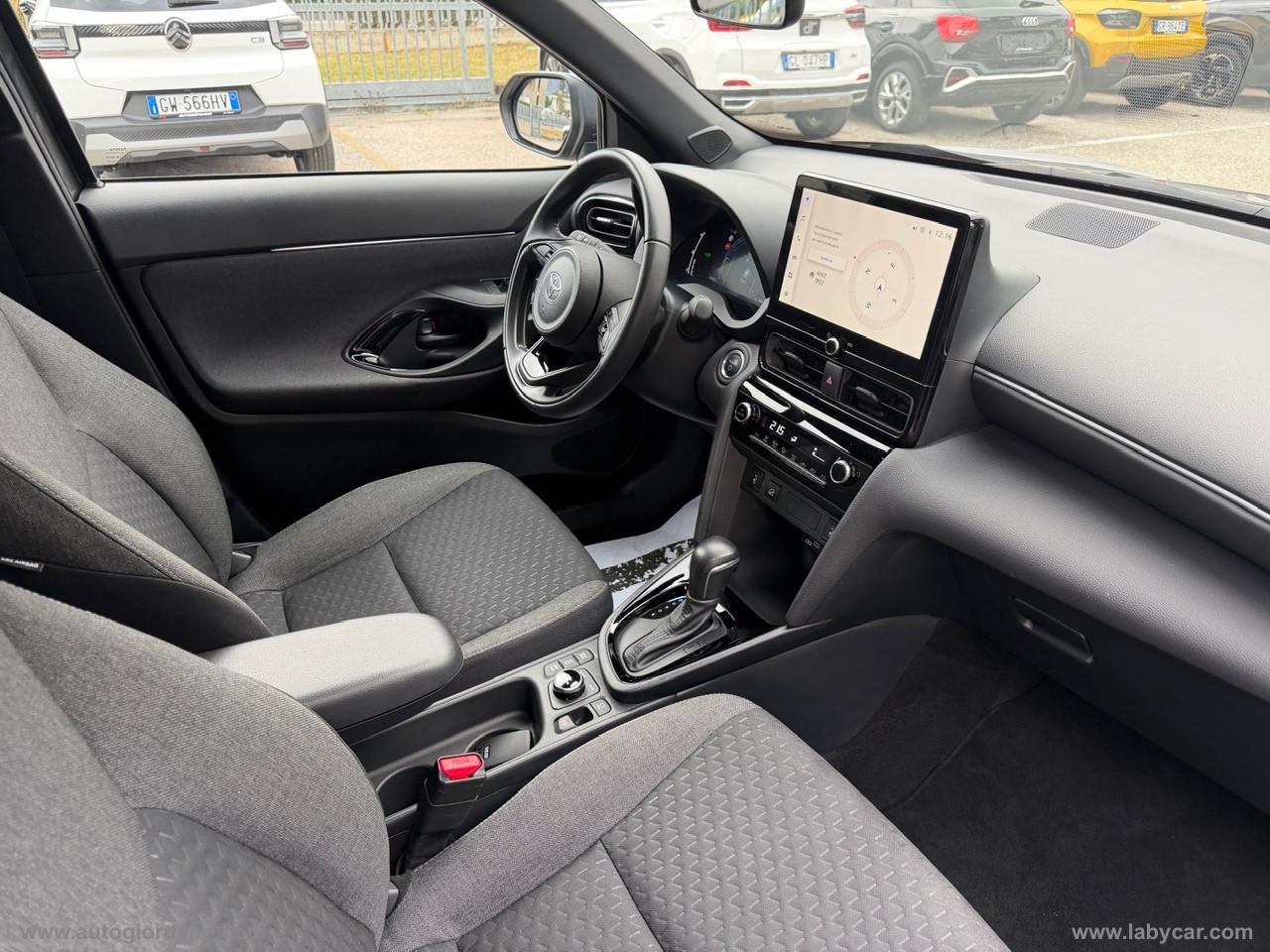 TOYOTA Yaris Cross 1.5 Hyb. 5p. E-CVT AWD Trend Business Plus Pack