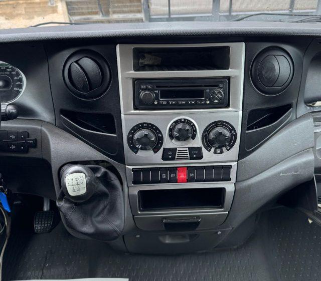 IVECO DAILY 35S14 VH2 3.0 FURGONE 3 POSTI